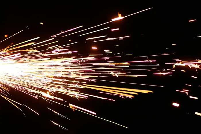 Fine wire threads catching the light
